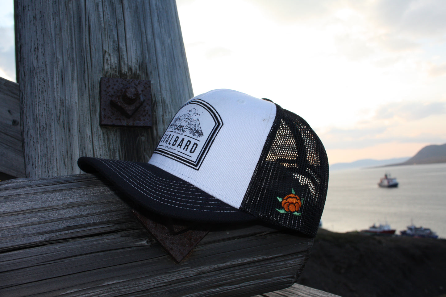 CAP WELCOME SVALBARD TRUCKER